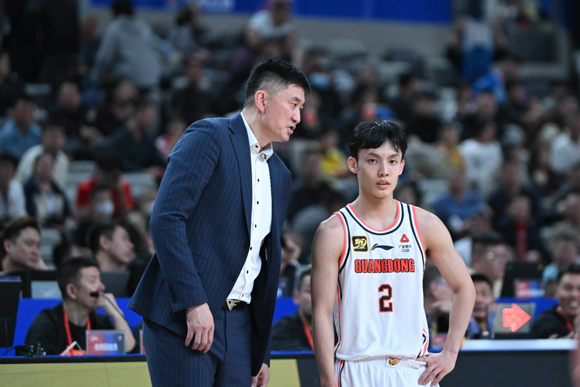 关键时刻突围战来临，广东宏远围绕西甲篮板制胜，震撼外界，年轻球员得到机会的简单介绍